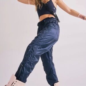 FP Movement Back to the Future Pants size Medium Navy Blue Jogger‎ Windbreaker